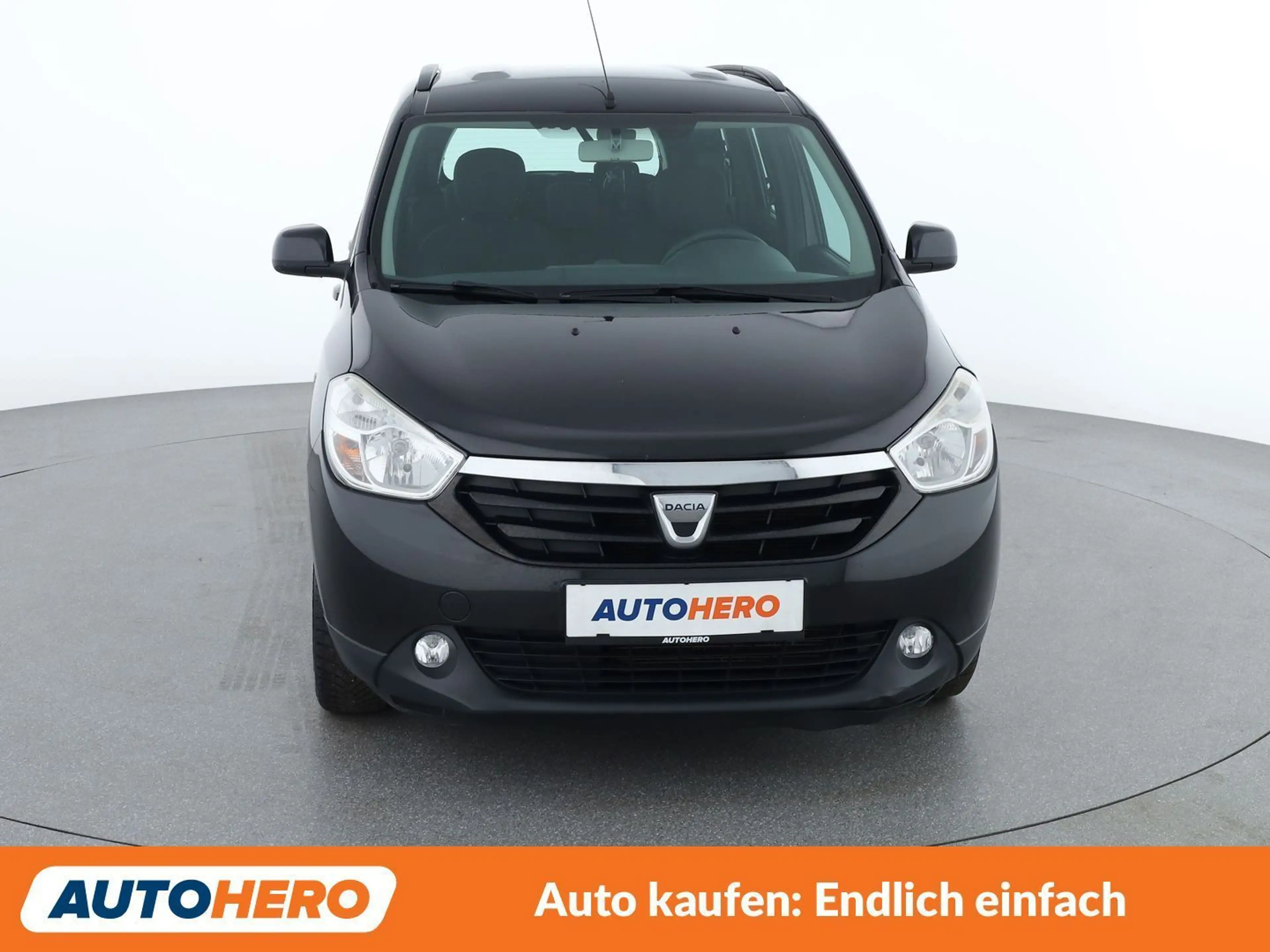 Dacia Lodgy 1.6 SCe Laureate — photo 9