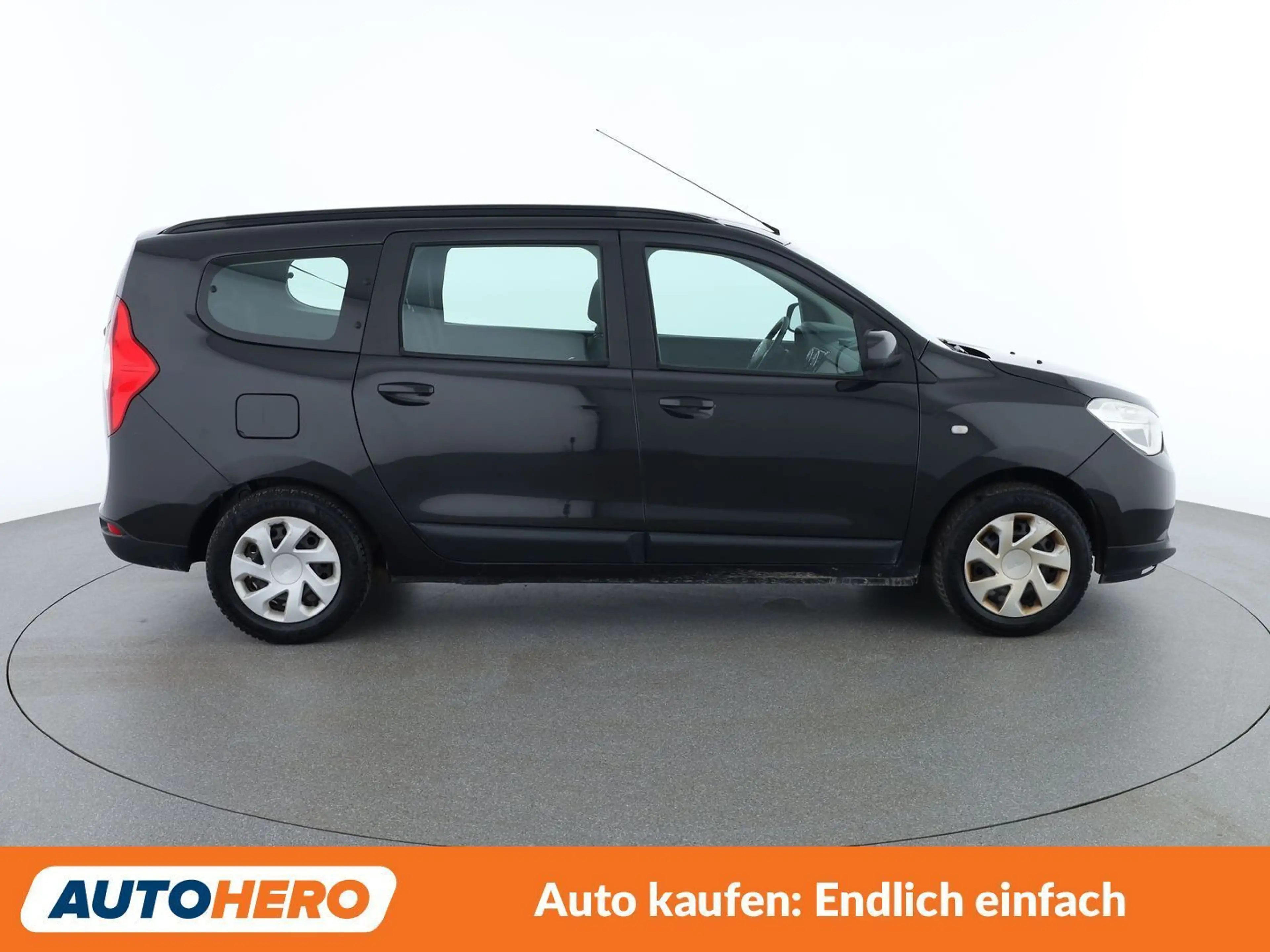 Dacia Lodgy 1.6 SCe Laureate — photo 7
