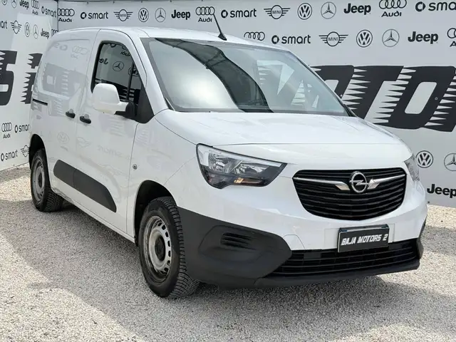 Opel Combo in vendita da Baja Motors 2