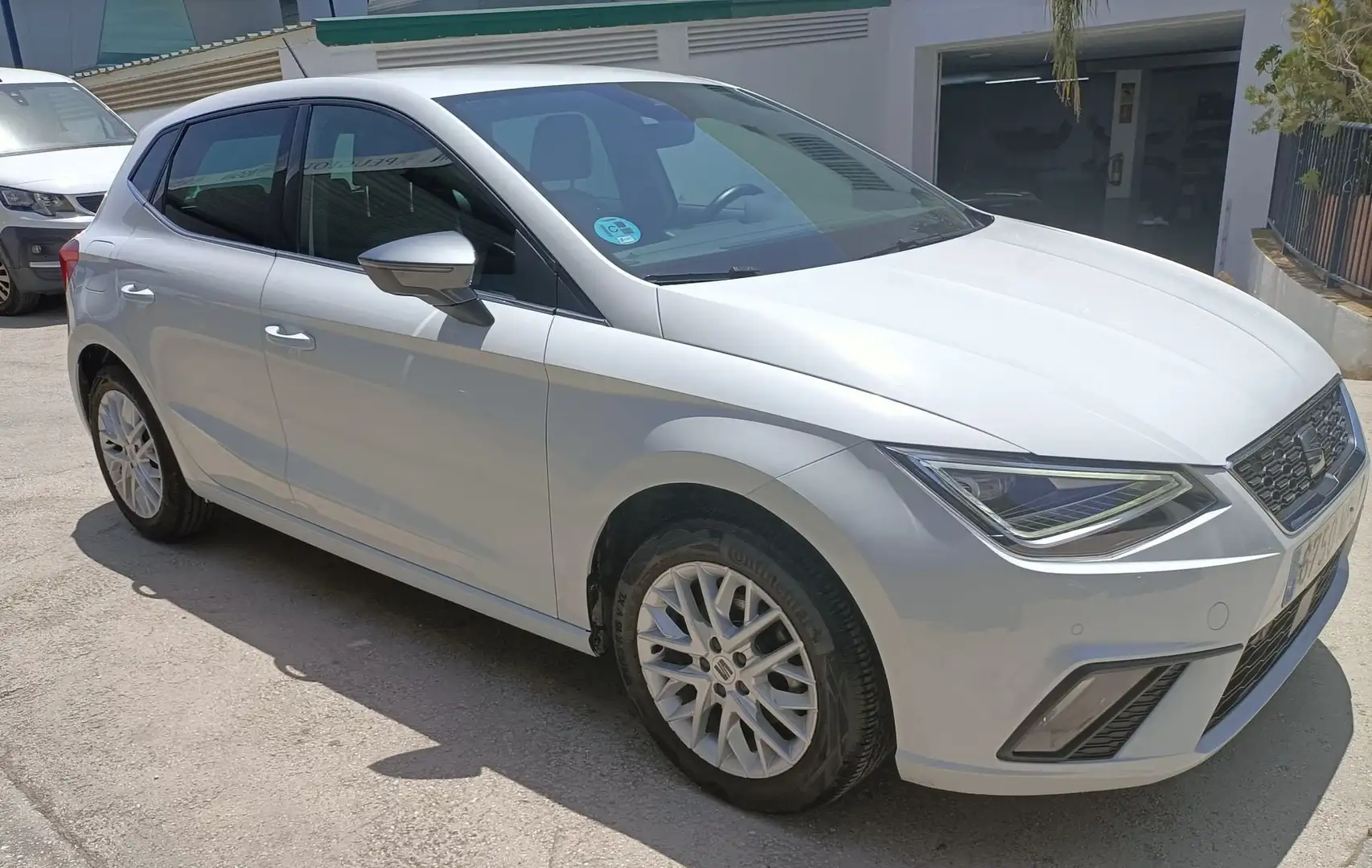 SEAT Ibiza 1.0 TSI S&S Special Edition DSG 115 Blanc - 1