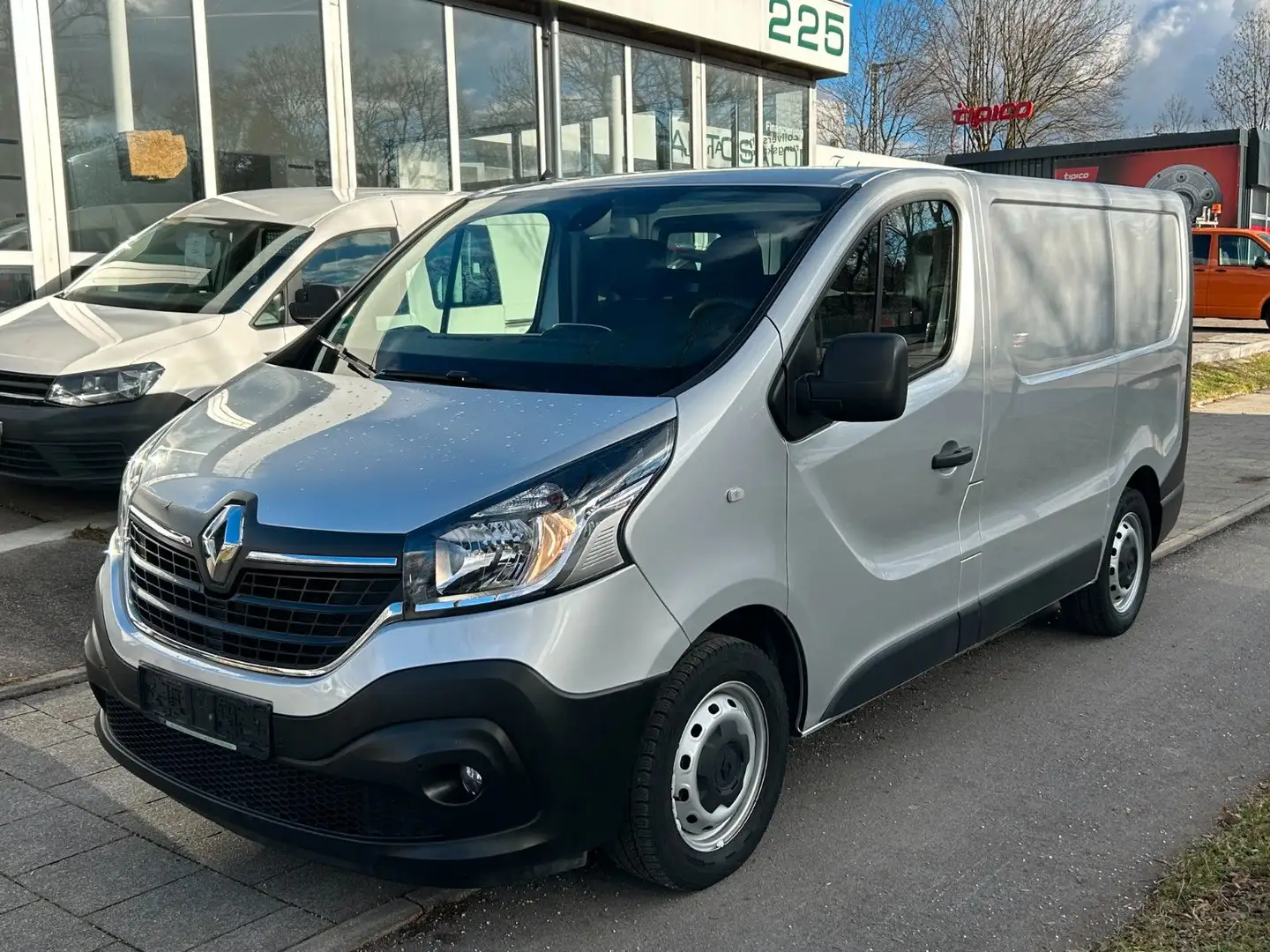 Renault Trafic Kasten Sortimo Regale Kamera PDC Navi Plateado - 2