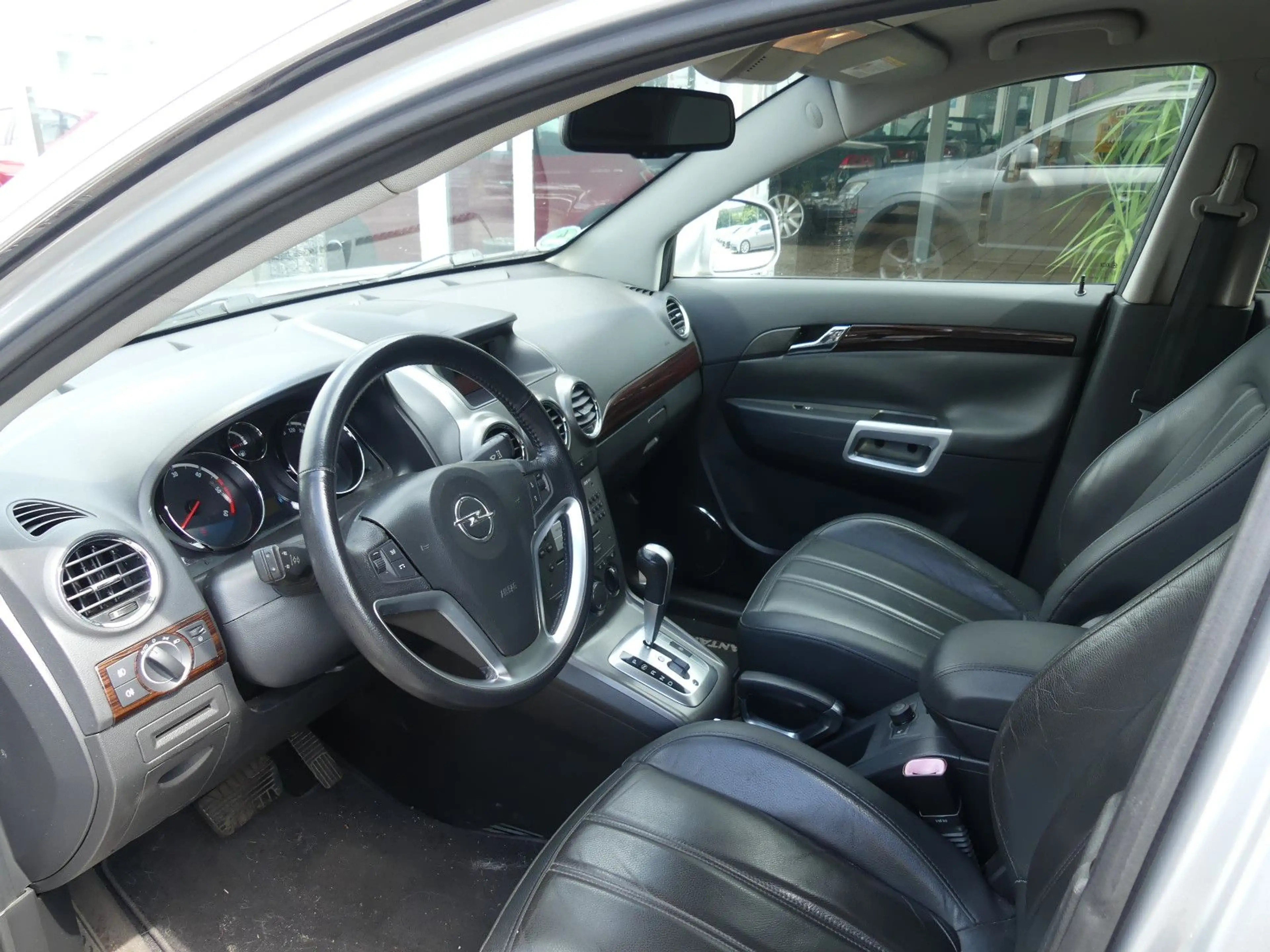 Opel Antara Cosmo 4x4 Automatik — photo 8