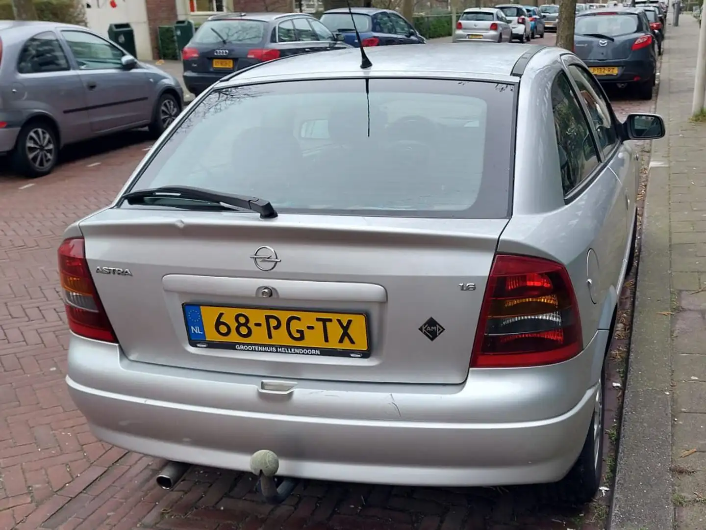 Opel Astra 1.6 Njoy Zilver - 2