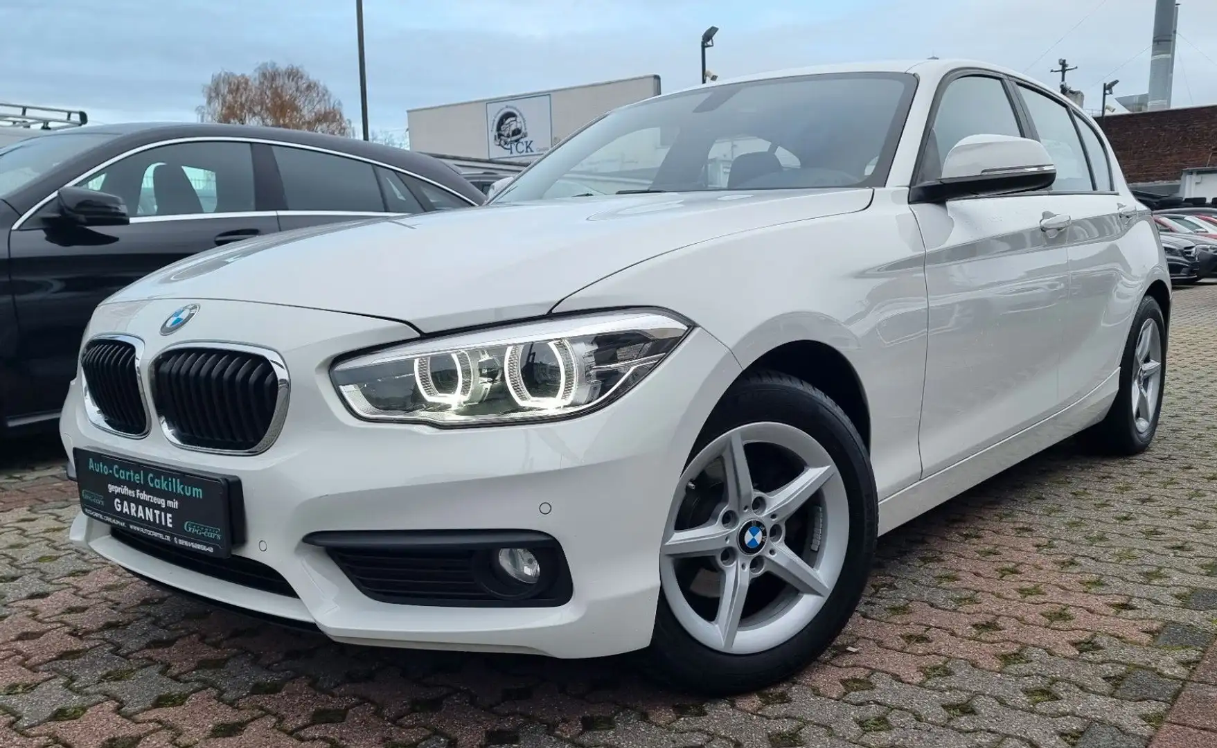 BMW 116 d Advantage-LED.SCHEINWERFER-NAVI-SITZHZ-EU6- White - 1