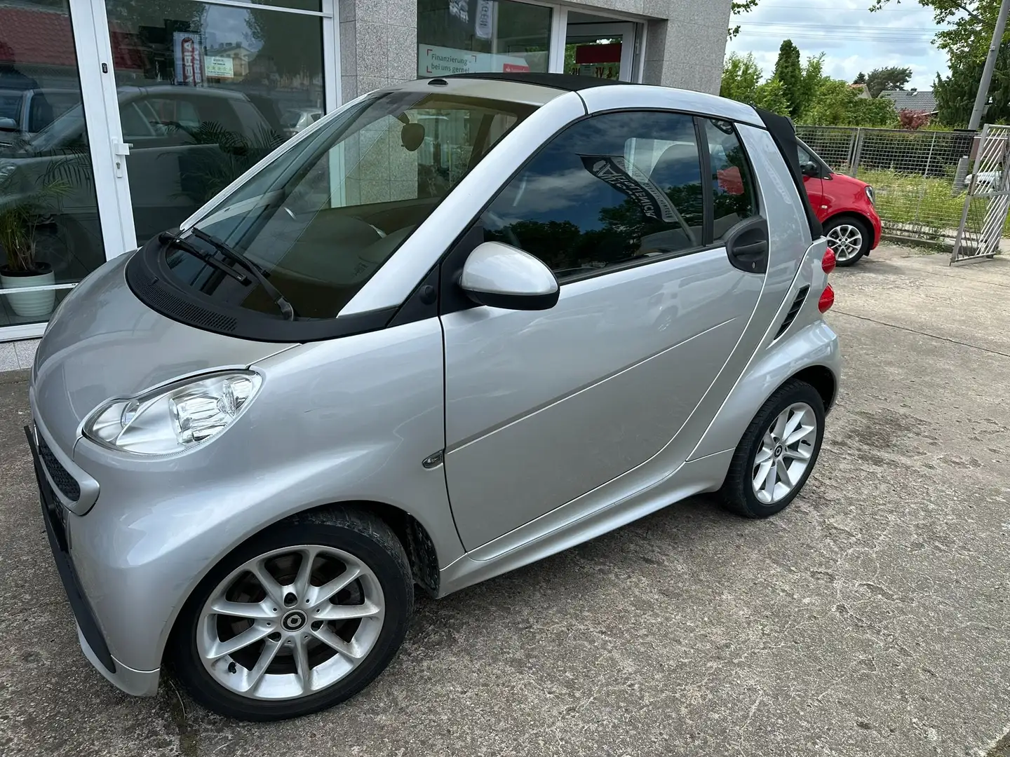 smart forTwo cabrio pure micro hybrid drive Argent - 1