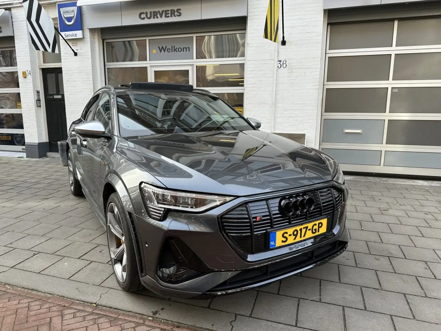 Audi e-tron Sportback S quattro 95 Grijs - 1