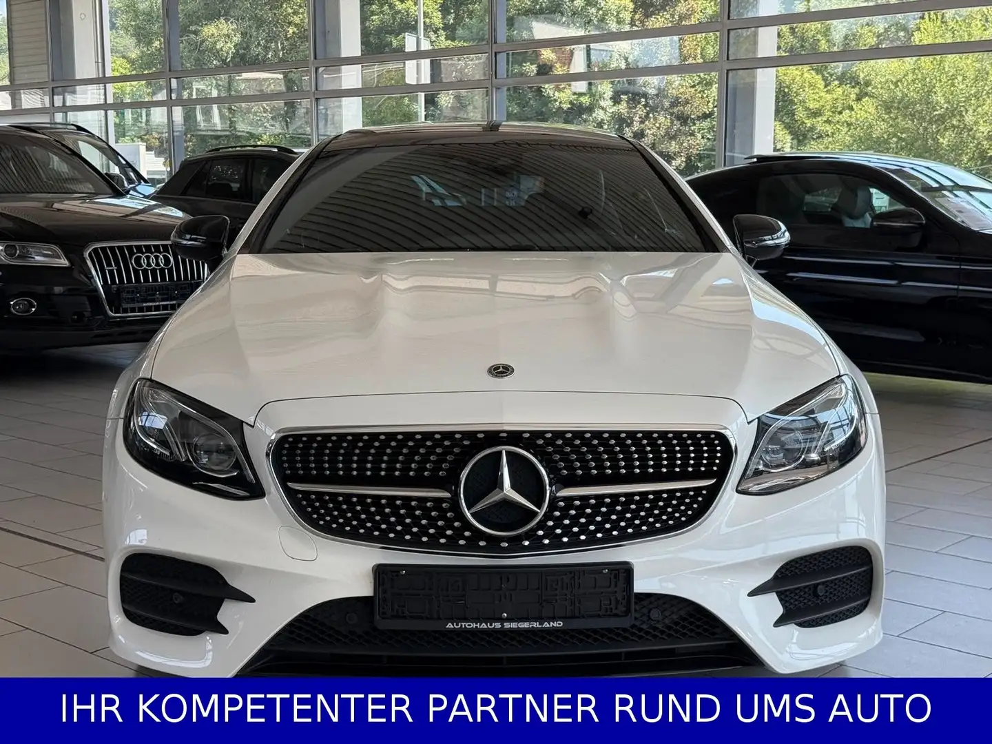 Mercedes-Benz E 300 Coupe E 300/AMG-LINE/Head-Up/BURMESTA Blanco - 2