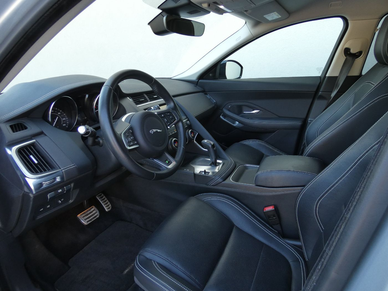 Jaguar E-Pace 2.0D 4WD R-Dynamic +Leder+RFK+SHZ+20 — photo 15