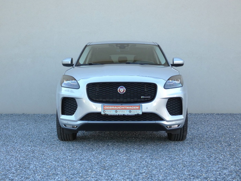 Jaguar E-Pace 2.0D 4WD R-Dynamic +Leder+RFK+SHZ+20 — photo 4