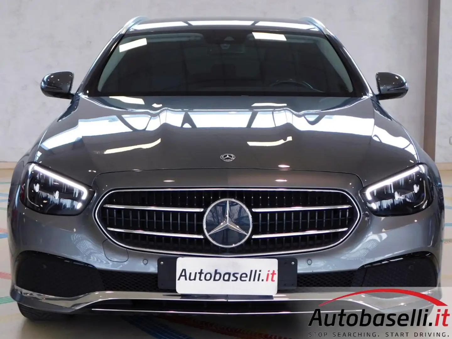Mercedes-Benz E 220 D SW 160cv AUTOMATICA BUSINESS SPORT Grigio - 1