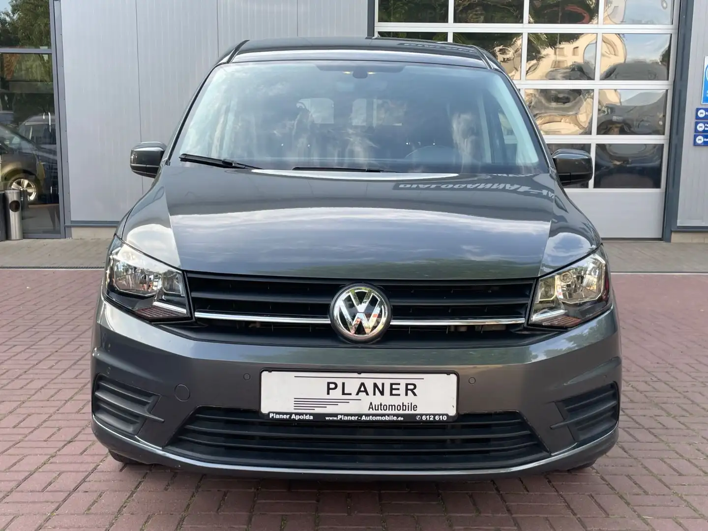 Volkswagen Caddy Maxi 7.Sitzer NAVI Park-Ass HU/AU Service Grau - 2