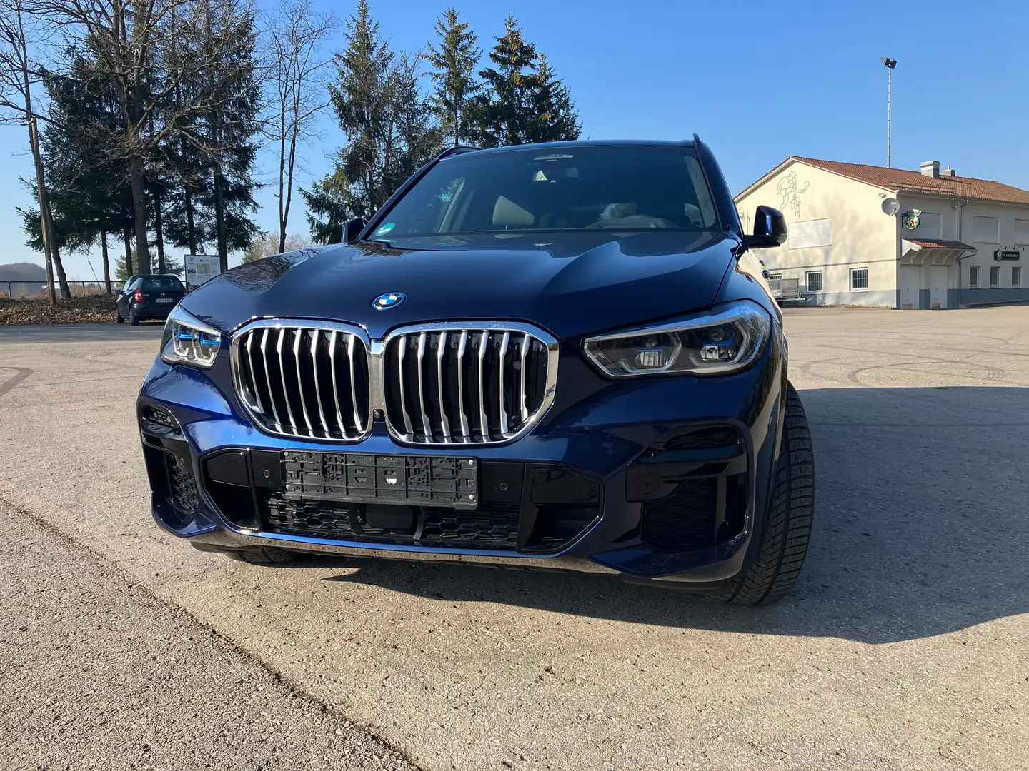 BMW X5 xDrive 45 e M Sport Bleu - 1