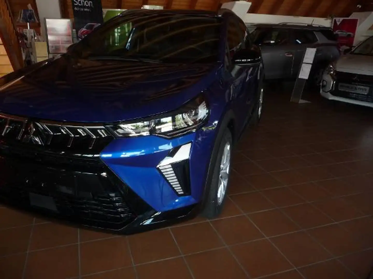 Mitsubishi ASX PLUS 1.3 T-Benziner 7-DCT Blau - 2