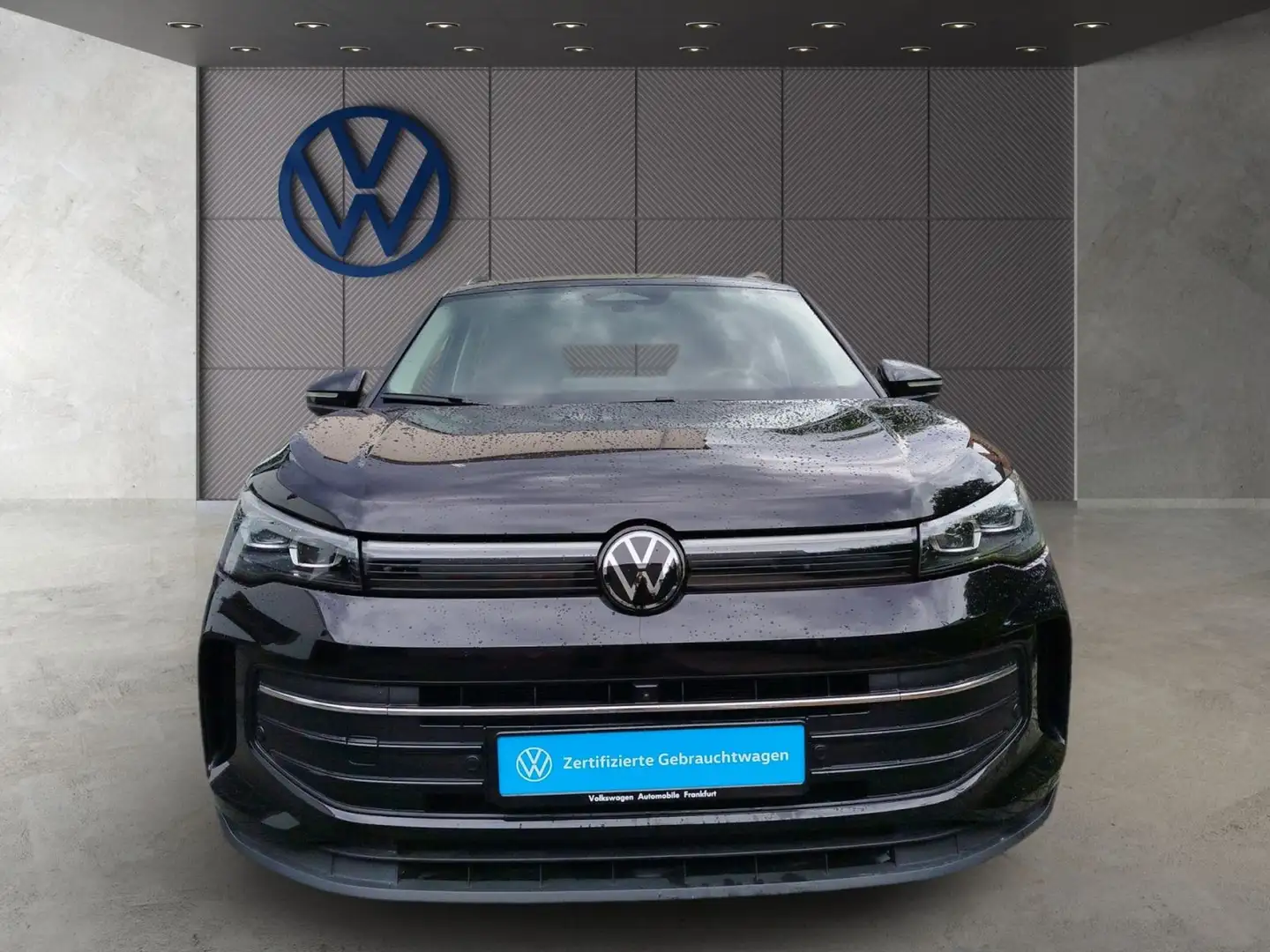 Volkswagen Tiguan 2.0 TDI 4Motion Life Navi IQ.Light DAB+ F Schwarz - 2