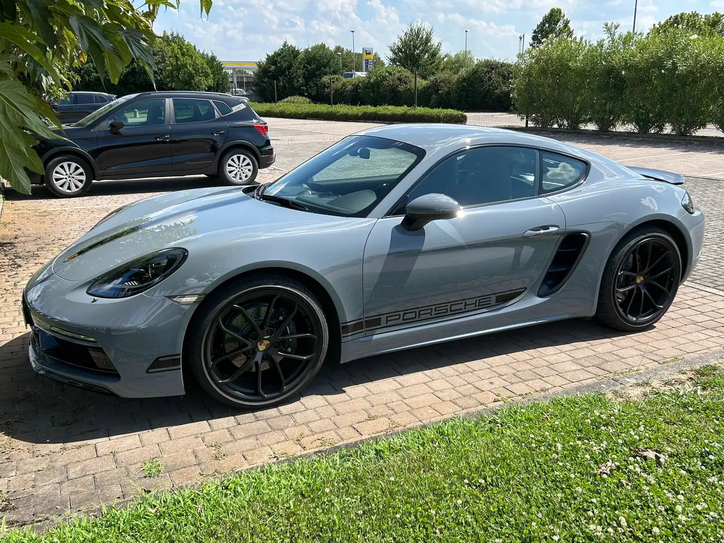 Porsche 718 Style Edition - 1