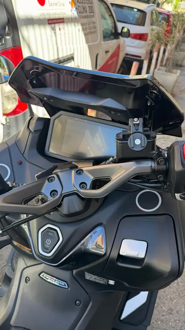 Yamaha TMAX 560 TECH MAX 07/22 my2023 Verde - 2