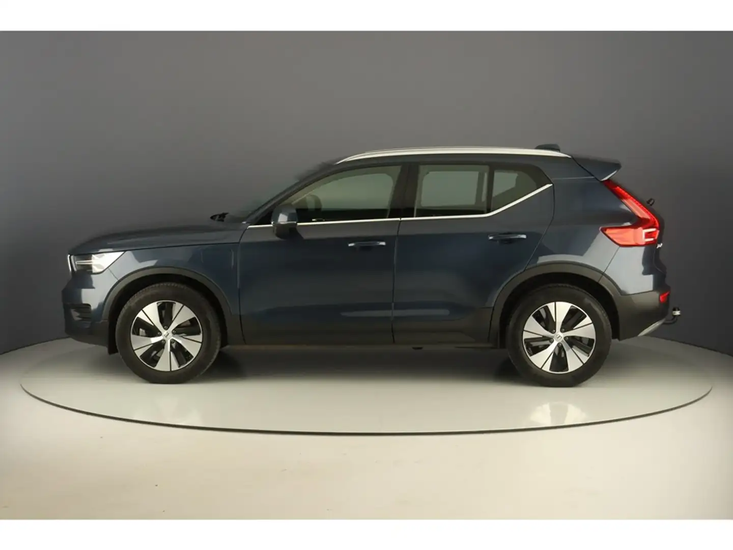 Volvo XC40 1.5T4 Recharge 211pk Inscription Blau - 2