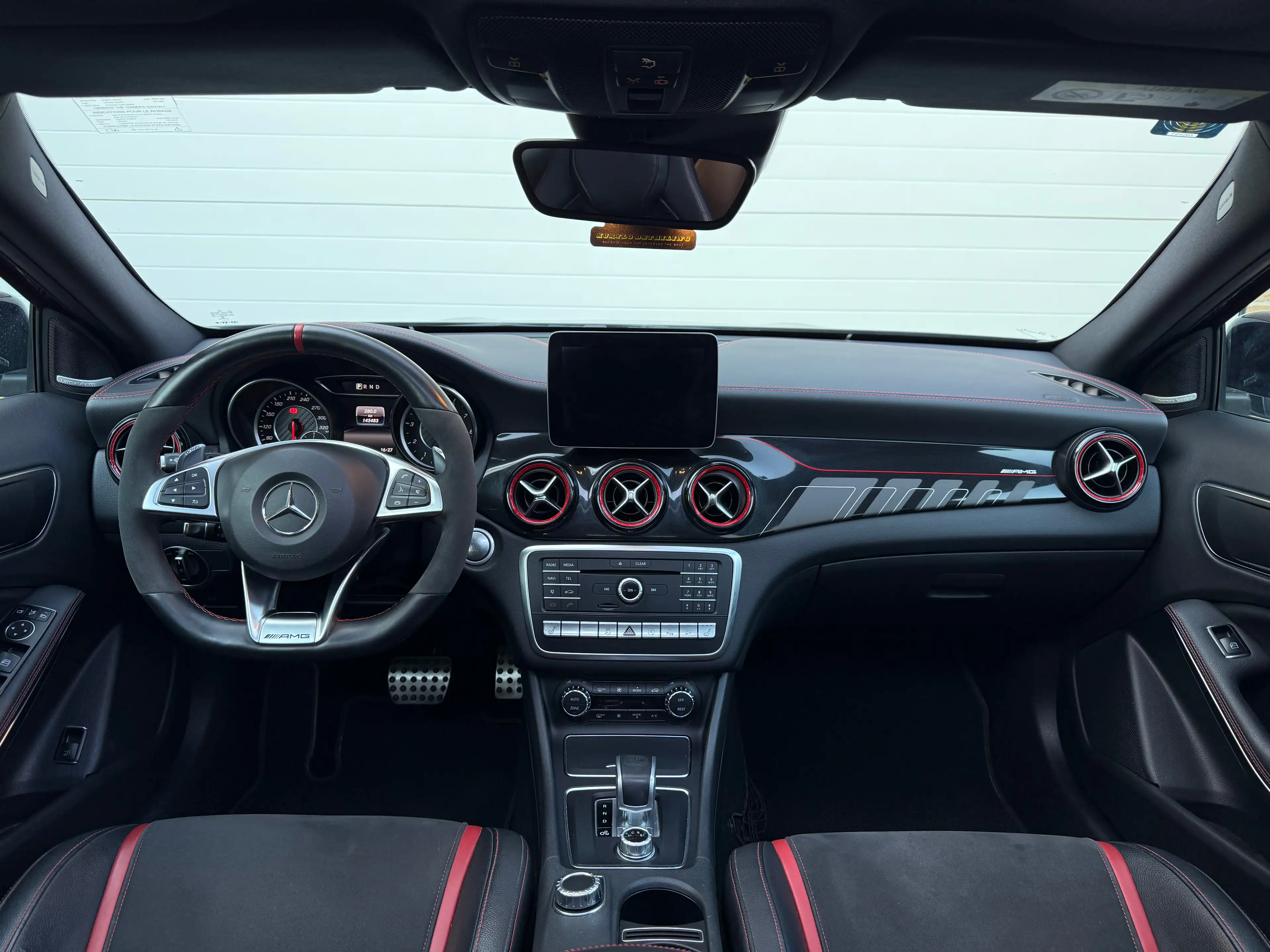 Mercedes-Benz GLA 45 AMG Recaro | Pano | Facelift | HK | Dealer Maintained — photo 7