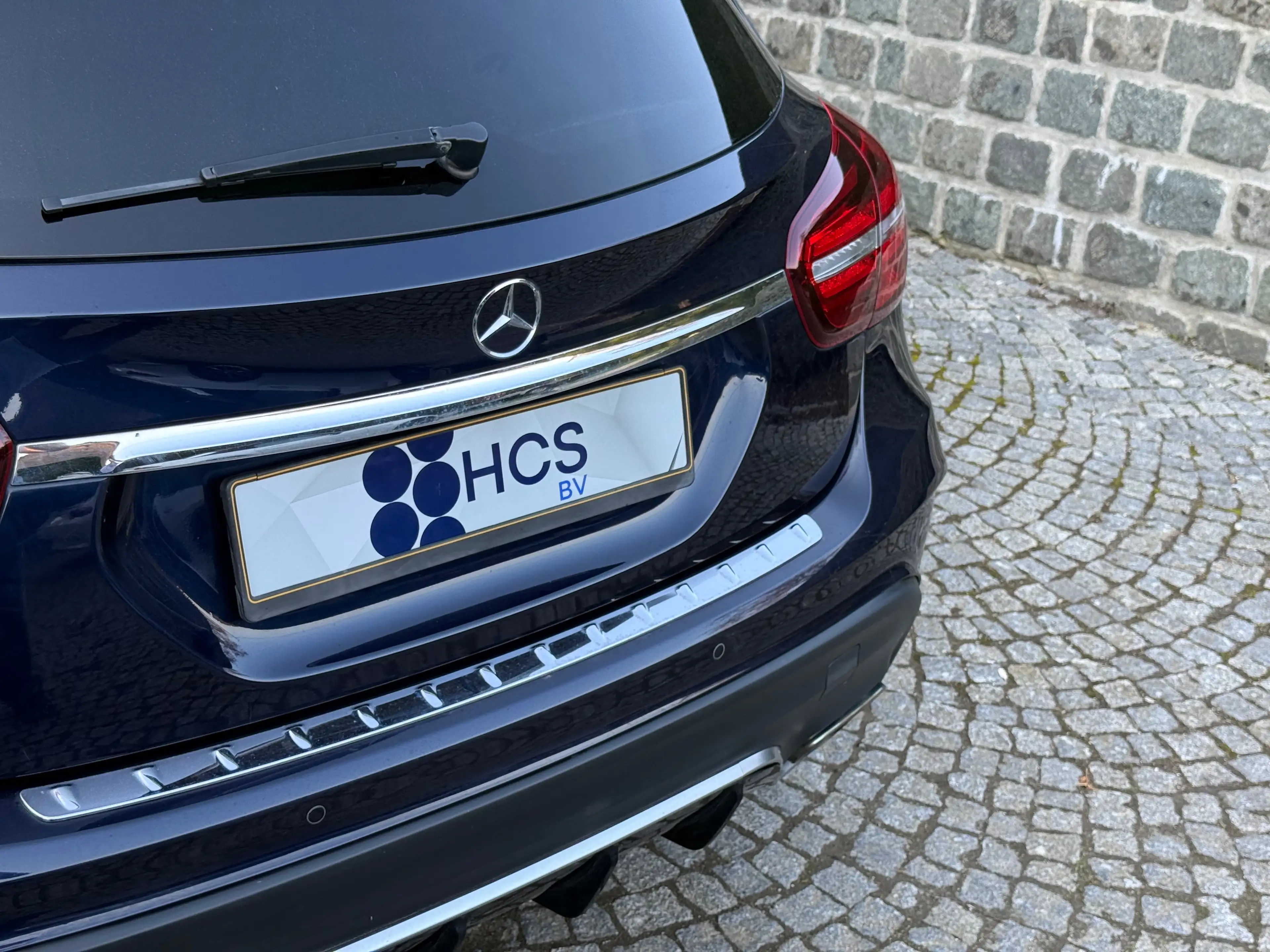 Mercedes-Benz GLA 45 AMG Recaro | Pano | Facelift | HK | Dealer Maintained — photo 14