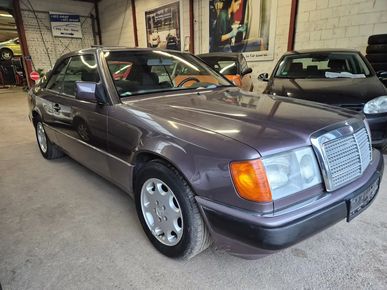 Mercedes-Benz E 220 220 CE / E 220 Coupe (124.042), foto 3