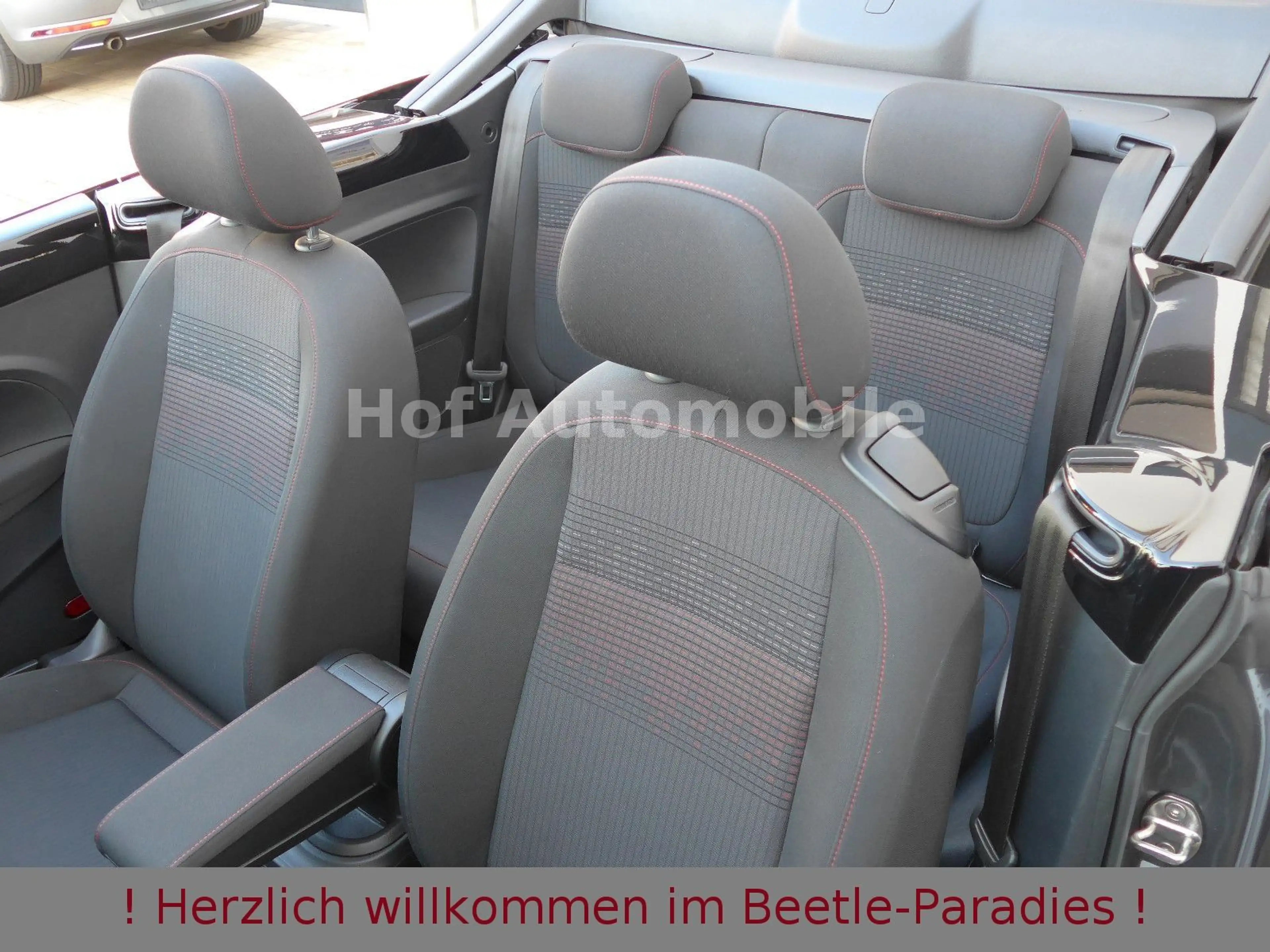 Volkswagen Beetle 1.2TSI DSG Sound Navi AppCon. — photo 11