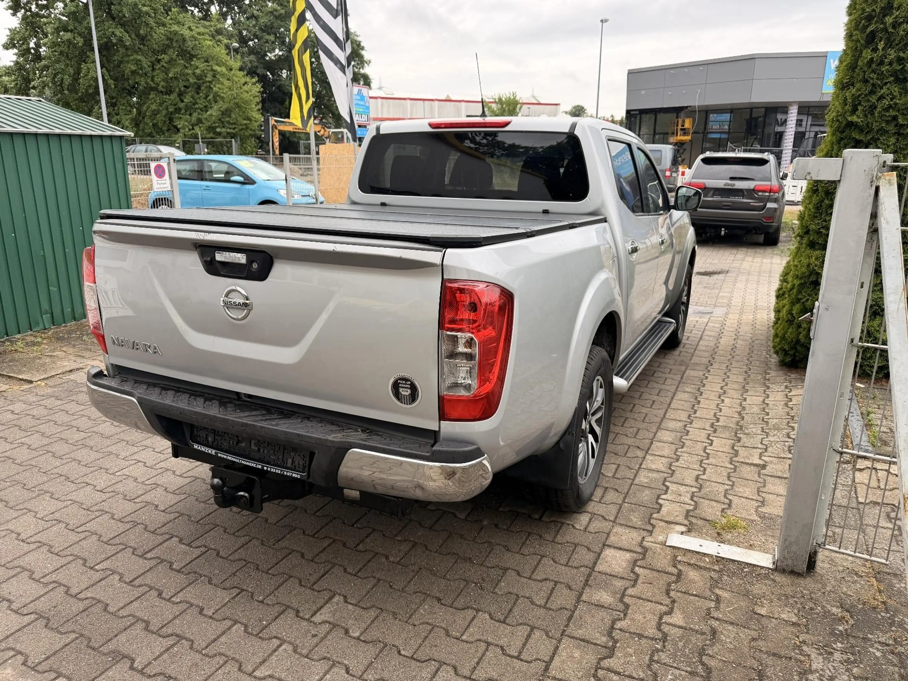 Nissan Navara NP300 4x4 2,3dCi — photo 4
