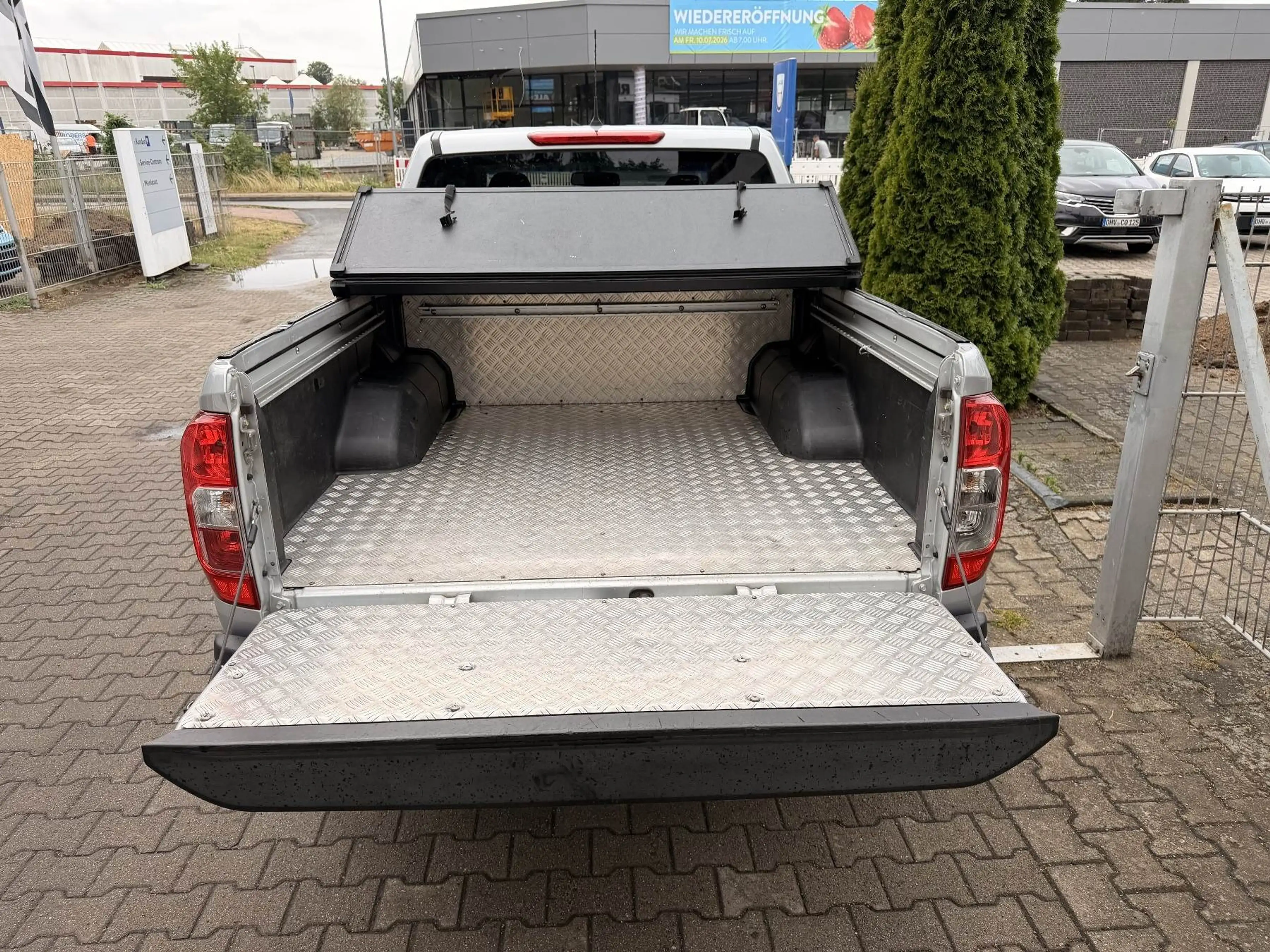 Nissan Navara NP300 4x4 2,3dCi — photo 7
