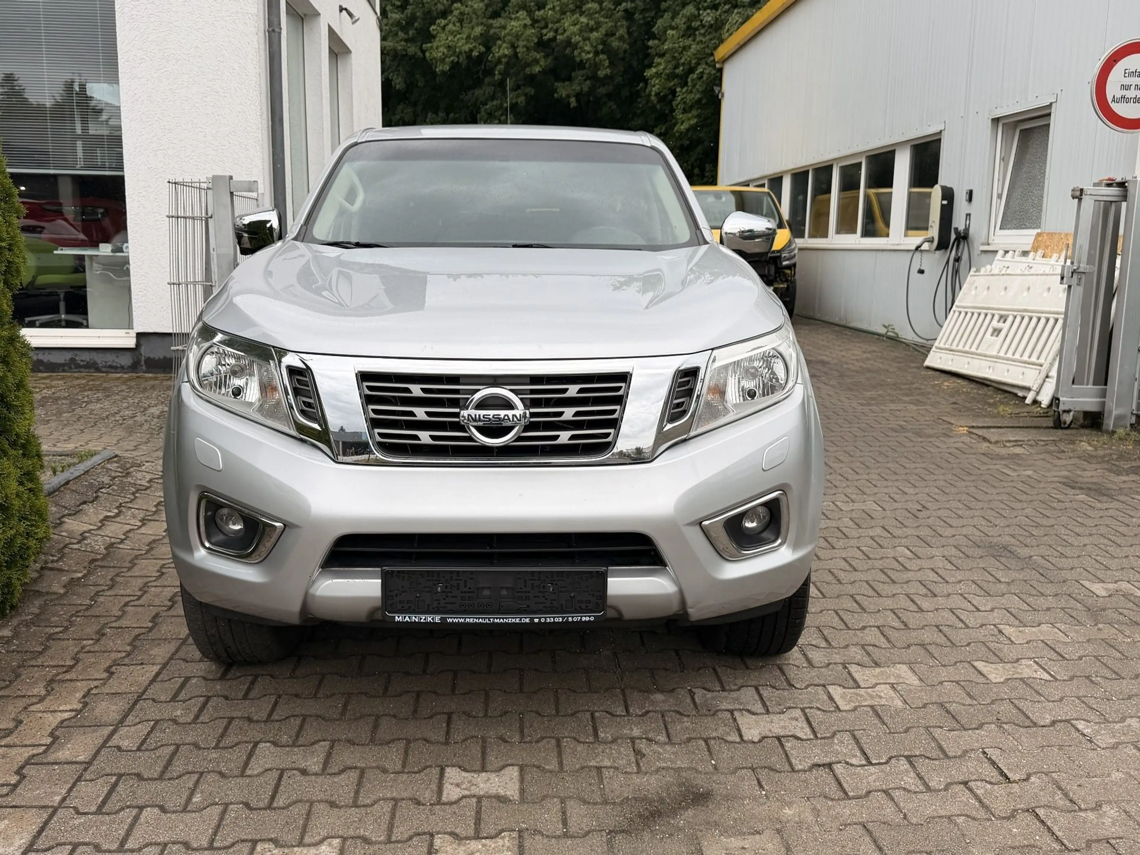 Nissan Navara NP300 4x4 2,3dCi — photo 2