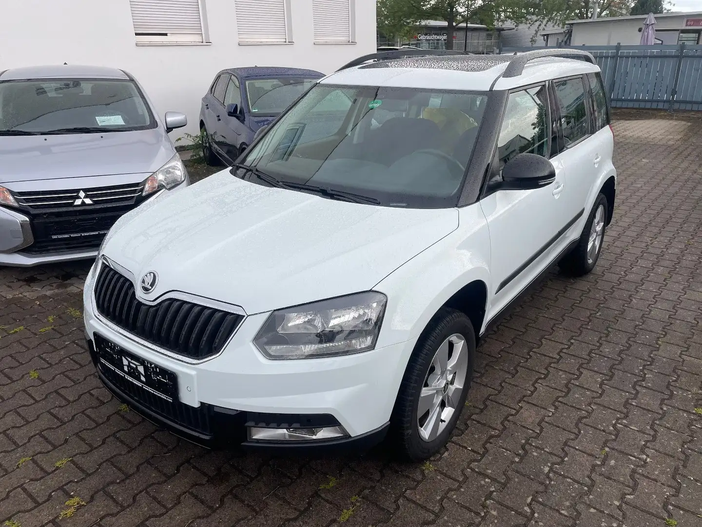 Skoda Yeti Style Outdoor 4x4 Beyaz - 1