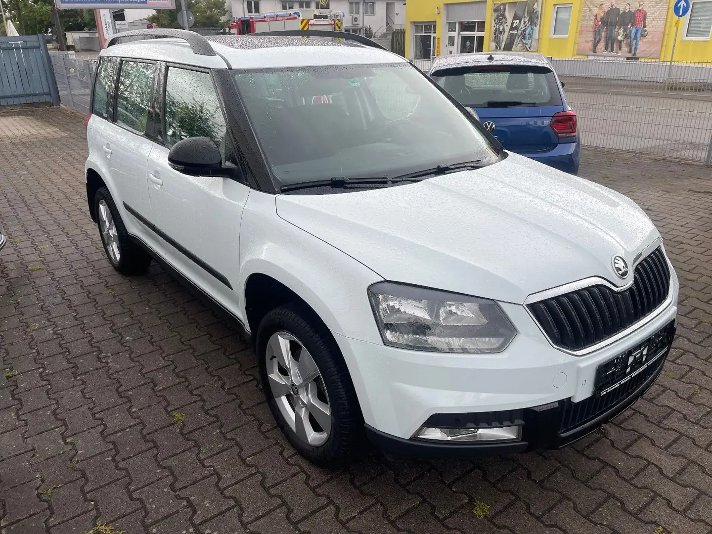 Skoda Yeti Style Outdoor 4x4 Beyaz - 2