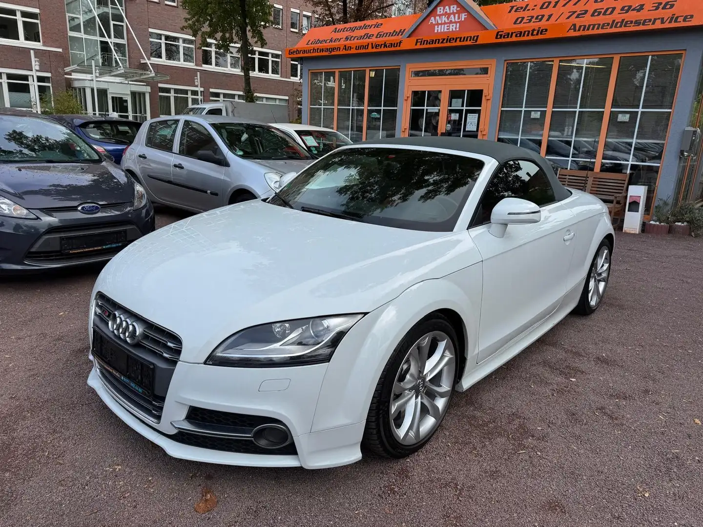 Audi TTS Roadster 2.0 TFSI S tronic quattro Weiß - 1