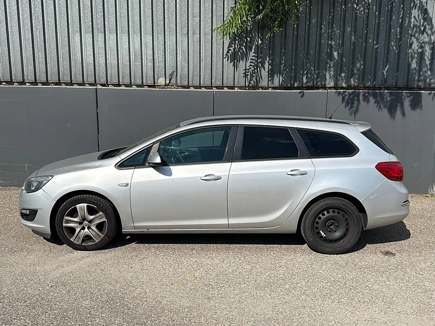 Opel Astra ST 1,4 Turbo ECOTEC | PICKERL BIS 11/2026 | Grau - 2