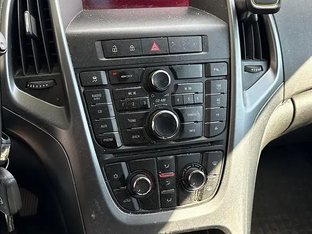 Opel Astra view 10