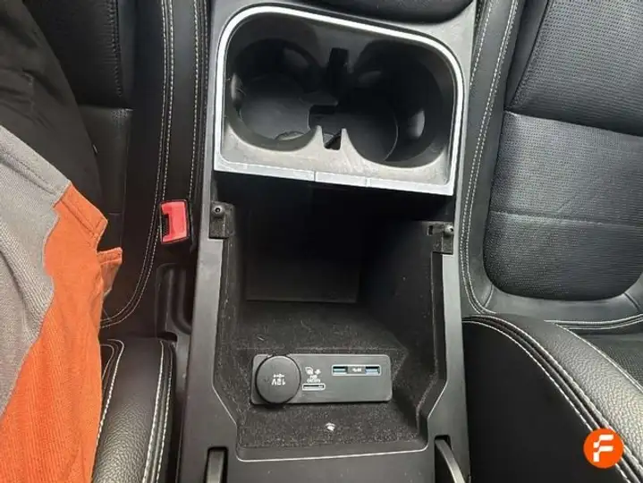 Jaguar E-Pace 2018, foto 39