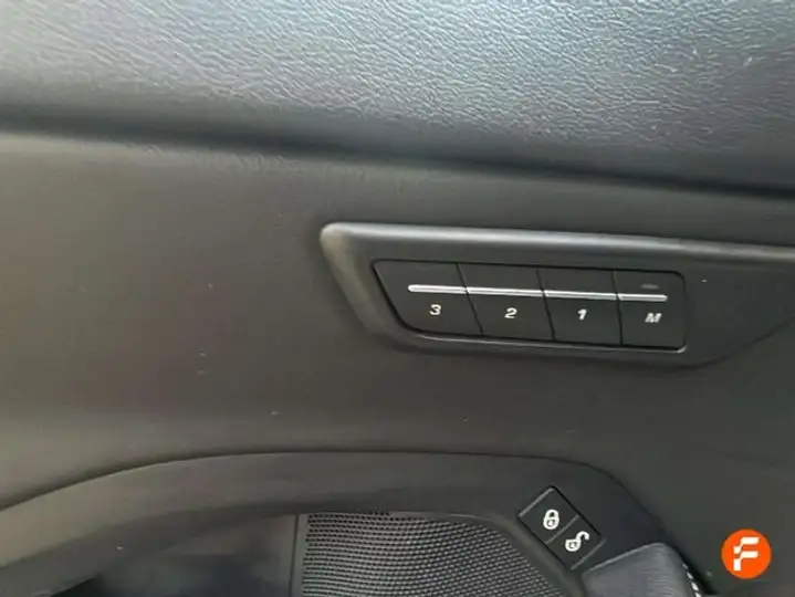 Jaguar E-Pace 2018, foto 24
