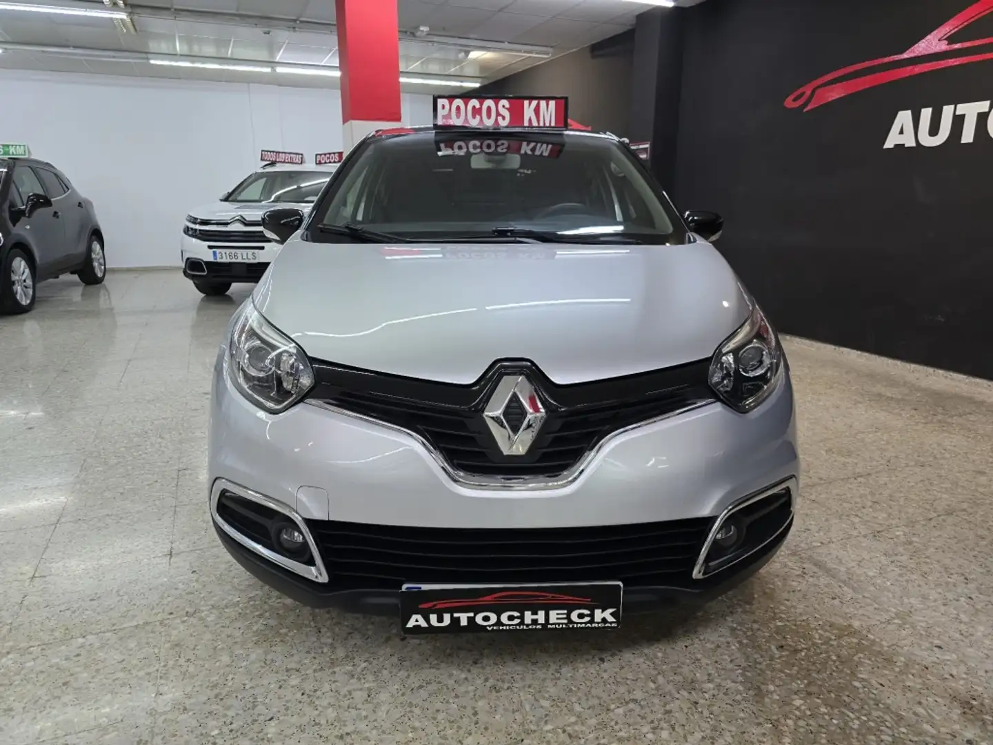 Renault Captur TCe eco2 Energy Zen 90 Gris - 2