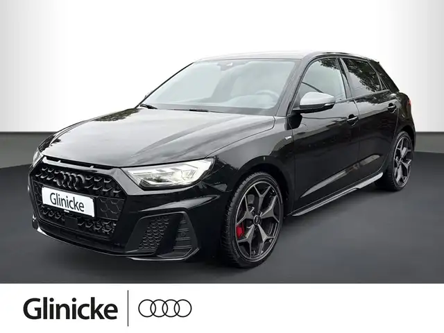 Audi A1 S line 40 2.0 TFSI DSG, RFK, LED
