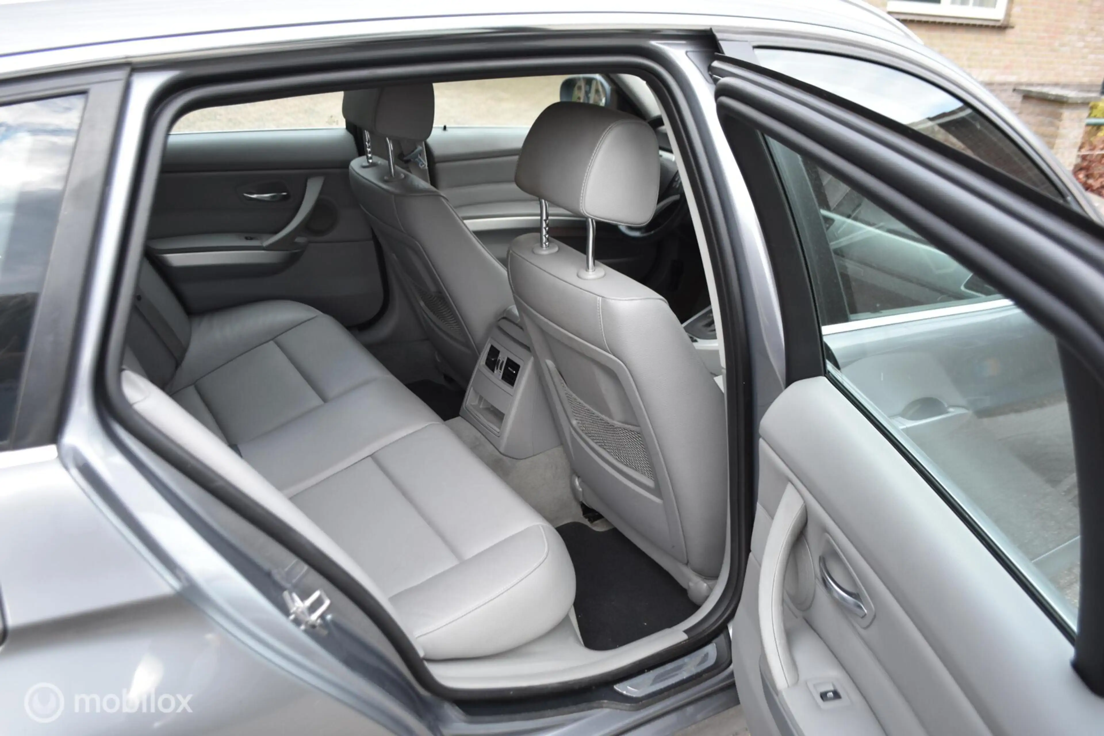BMW 325 3-serie Touring 325i Carbon Sport Edition — photo 11