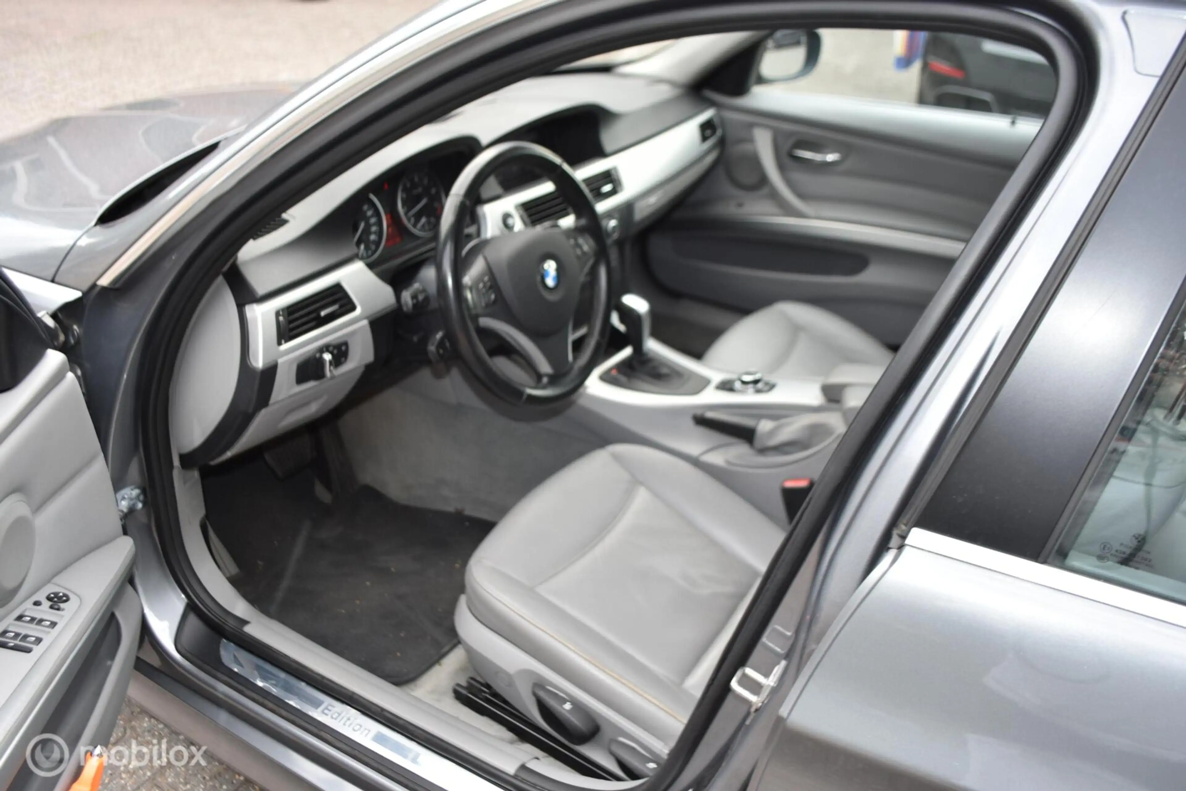 BMW 325 3-serie Touring 325i Carbon Sport Edition — photo 9