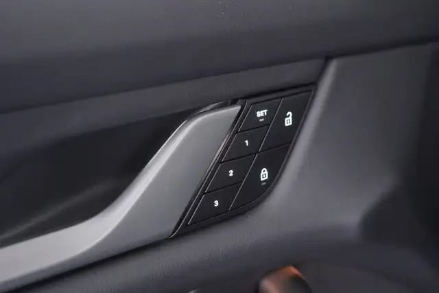 Porsche Taycan 4 Cross Turismo Ansicht 11