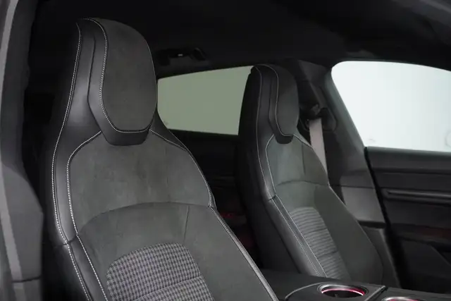 Porsche Taycan 4 Cross Turismo Ansicht 23