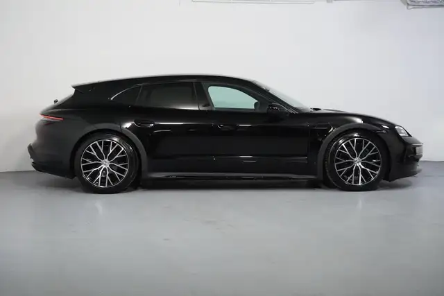 Porsche Taycan 4 Cross Turismo Ansicht 3