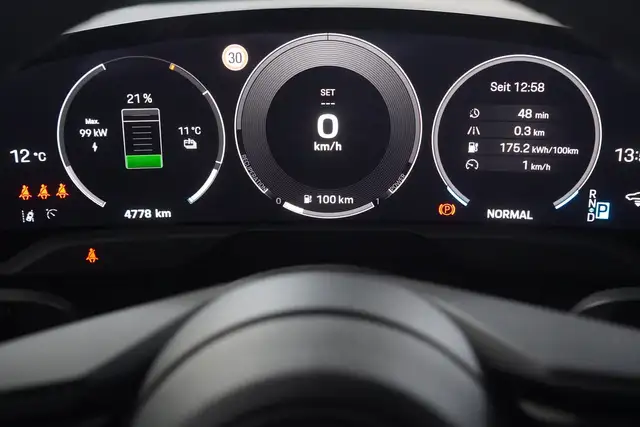 Porsche Taycan 4 Cross Turismo Ansicht 17