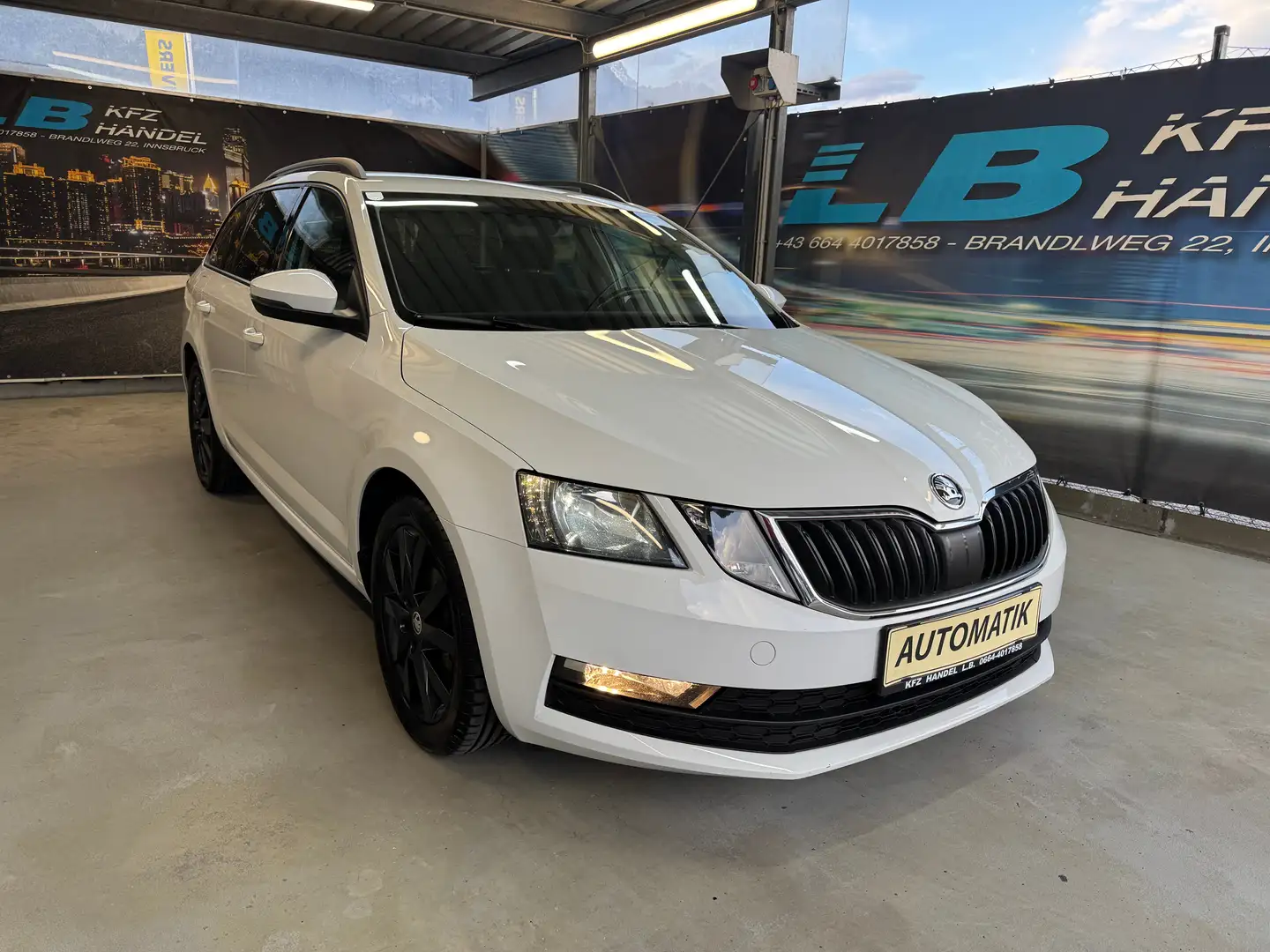 Skoda Octavia Ambition Weiß - 1
