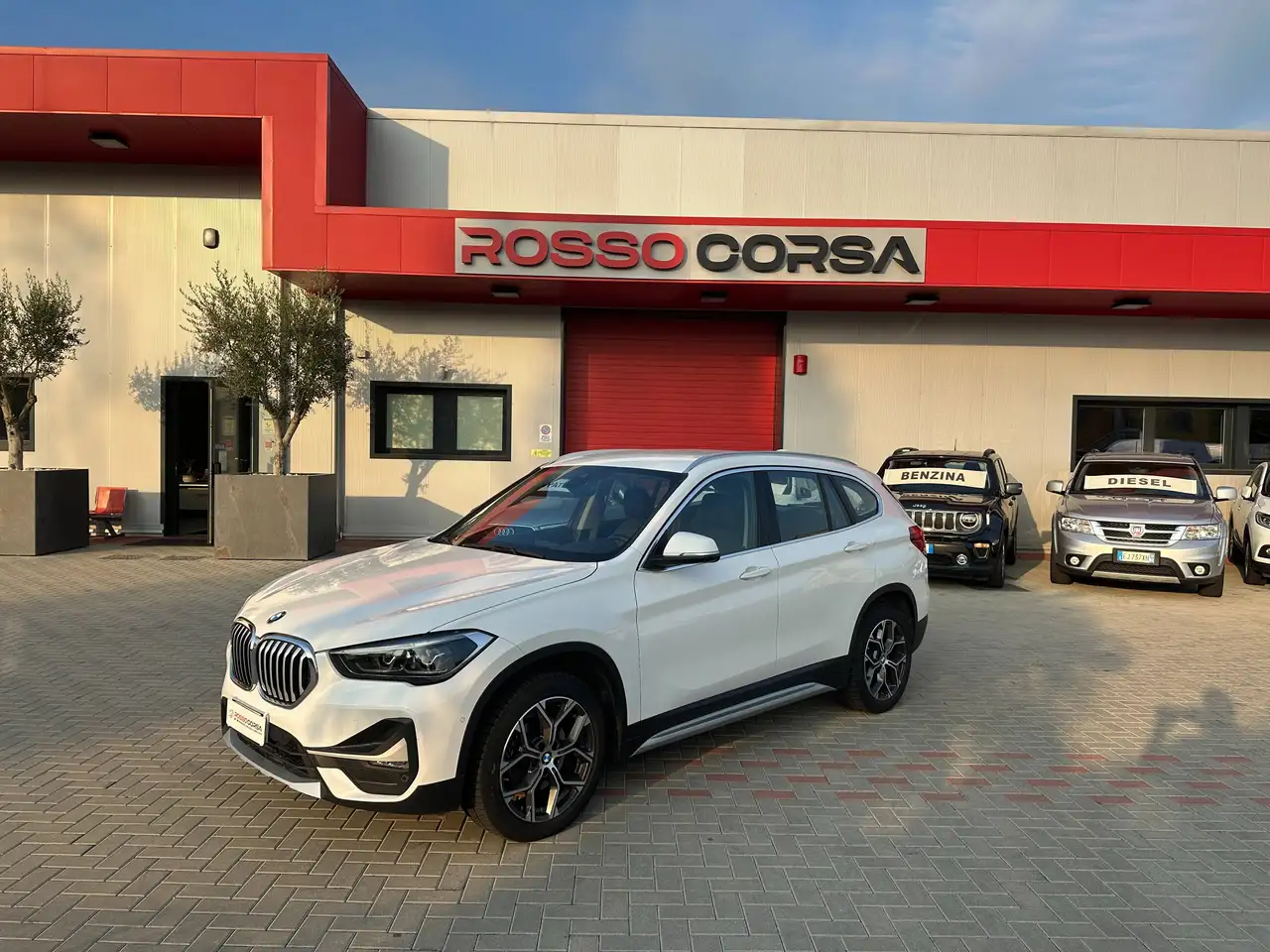 BMW X1 sdrive18d xLine AUTOM LED UNIPRO EURO6 — photo 1 of 33
