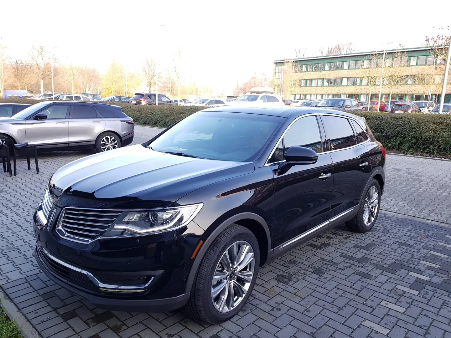 Lincoln MKX Reserve AWD Schwarz - 1
