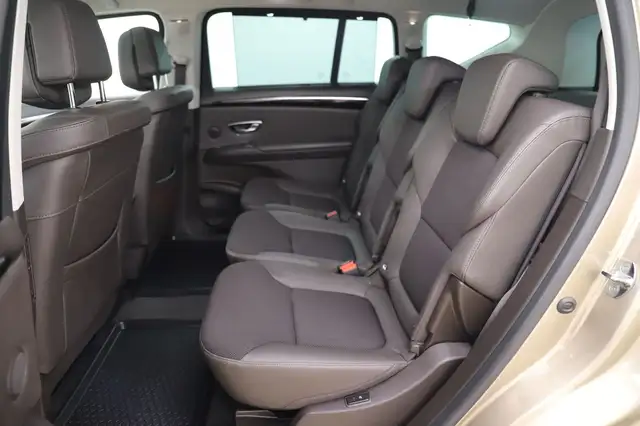 Renault Espace view 11