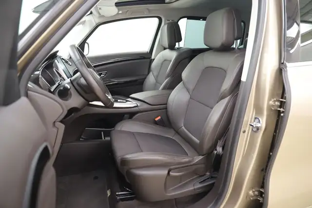 Renault Espace view 9