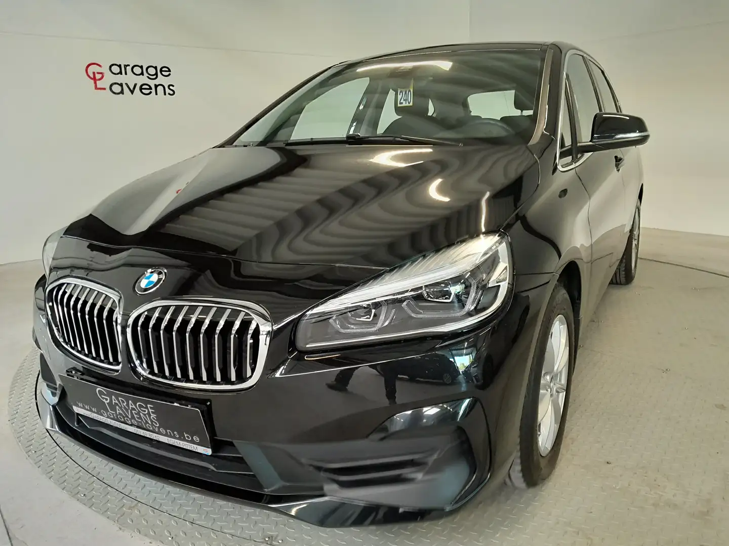 BMW 218 Active Tourer 218iA OPF trekhaak led koplampen Zwart - 1