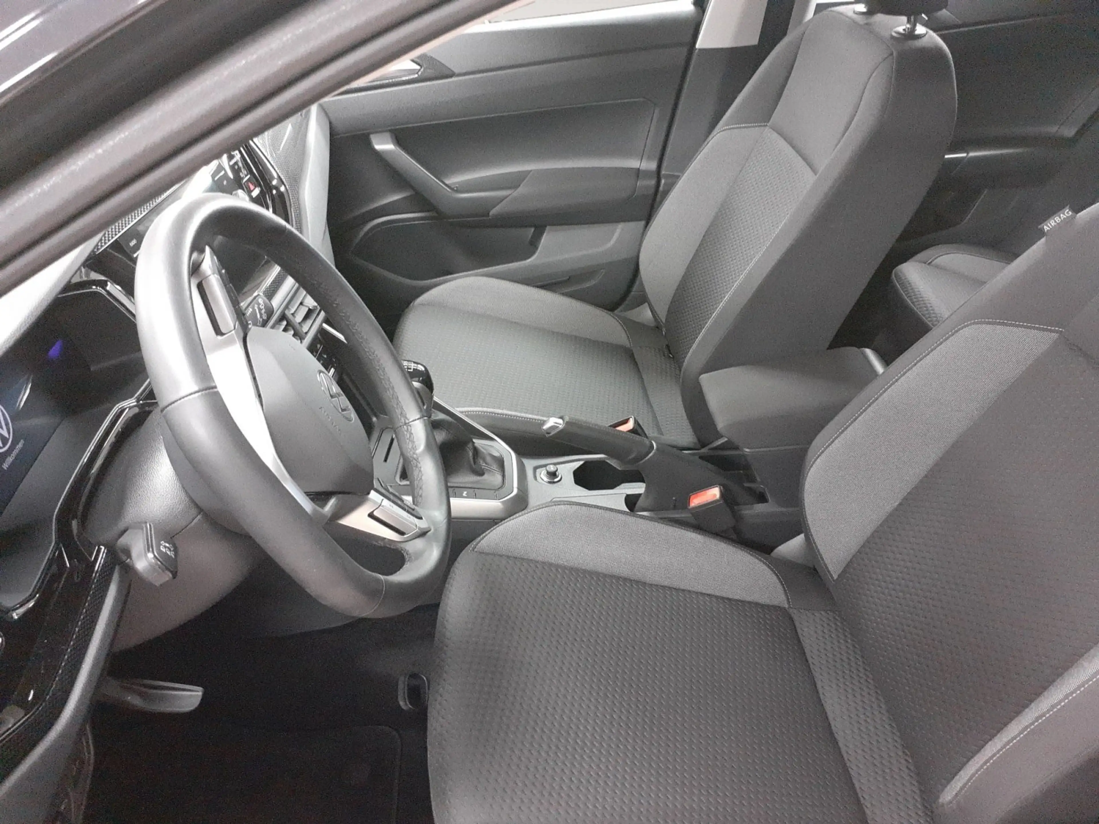 Volkswagen Taigo 1.0TSI Life *Navi*Klima*LED*Sitzhzg* — photo 8